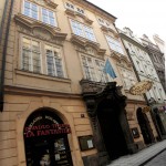 10-theatre-building_