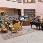 11-theatre-cafe_
