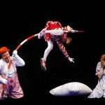 17-clowns-on-the-pole_